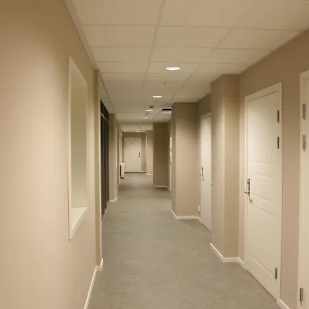 Runni Gjestegaard Hotel *